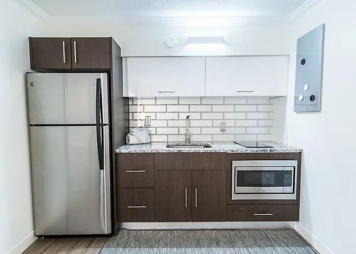 Hibiscus Suites - Sarasota