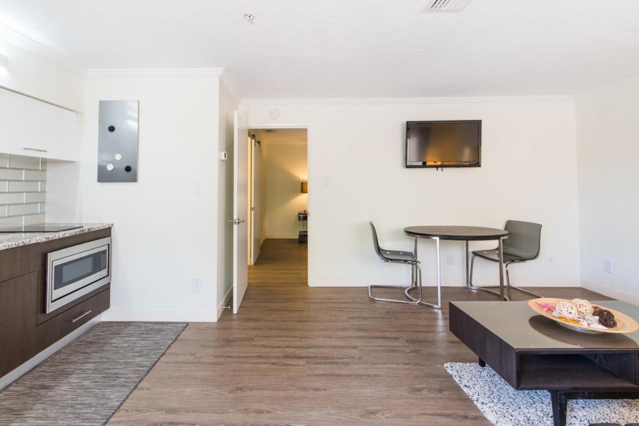 Motel Hibiscus - Sarasota 3*